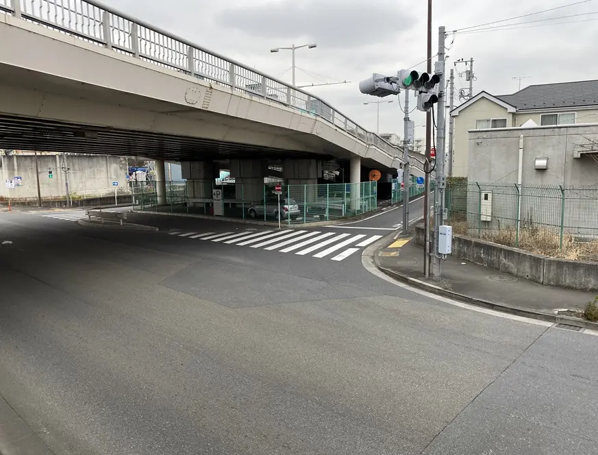 府中四谷橋 駐車場